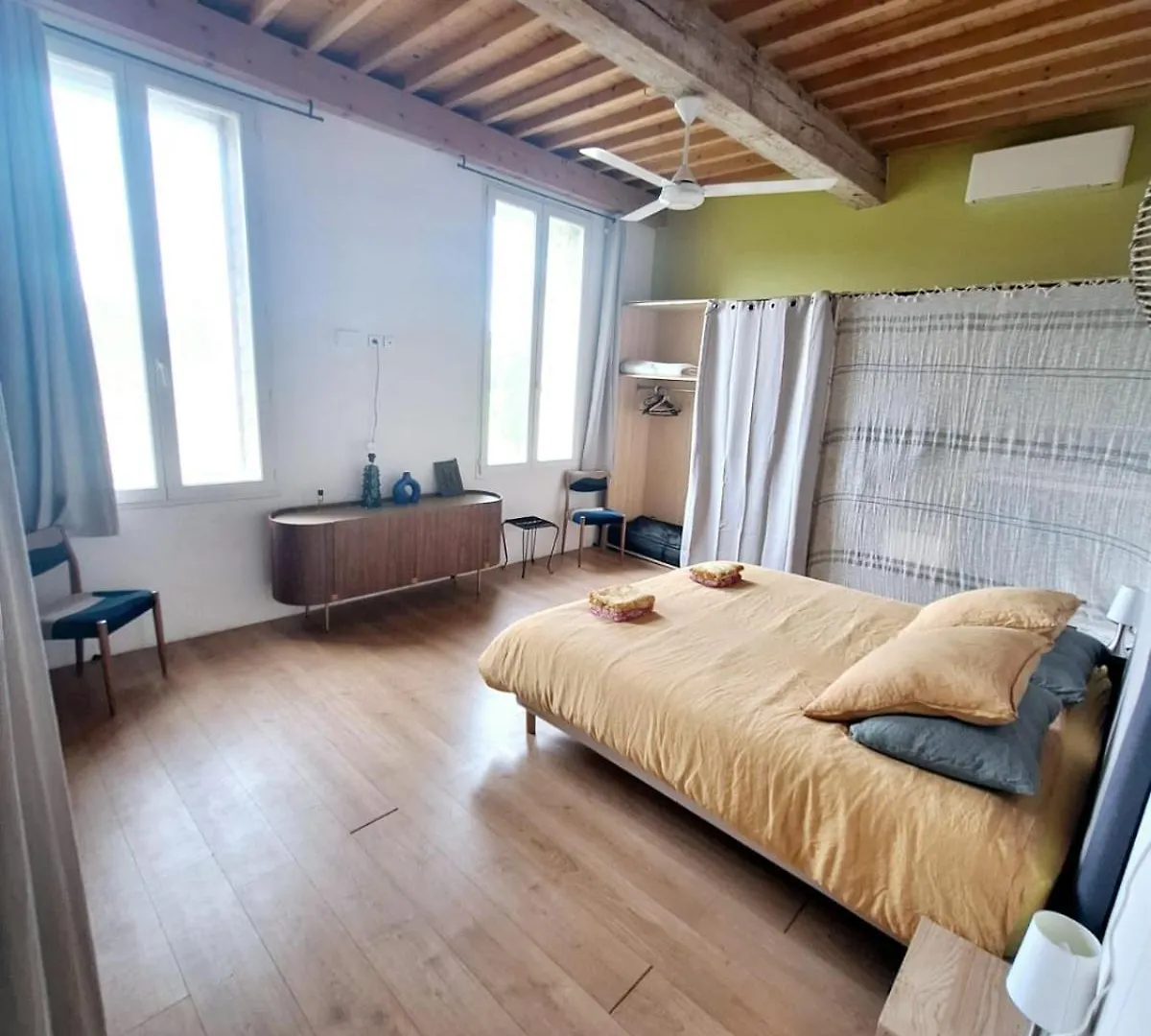 Ancien Couvent Avec Piscine Entre Alpilles Et Camargue Pour 10 Personnes Villa Arles 0*,