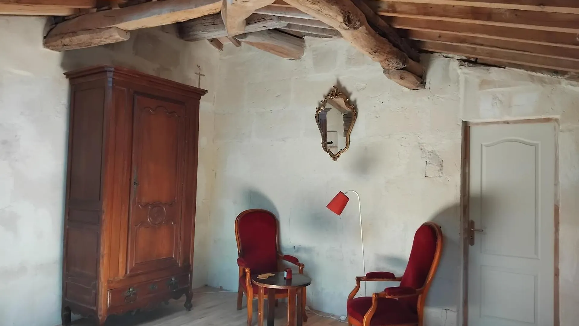 Ancien Couvent Avec Piscine Entre Alpilles Et Camargue Pour 10 Personnes Villa Arles
